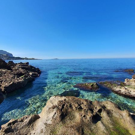 Vila Teatro Del Sole Mare Sferracavallo Palermo Exteriér fotografie